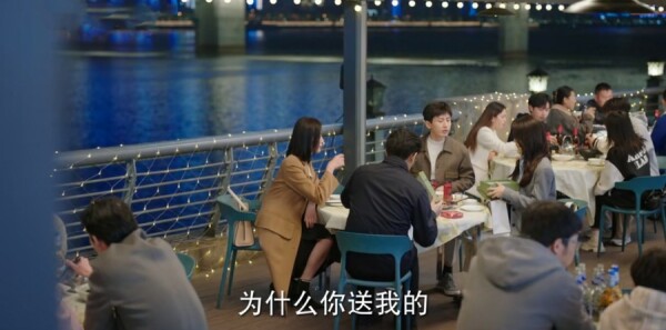 底线第13集剧照
